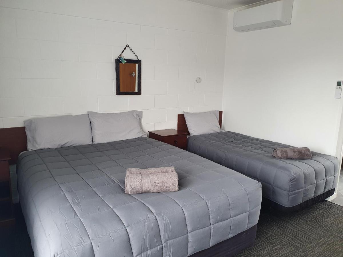 Brooklyne Motel Sanson ภายนอก รูปภาพ