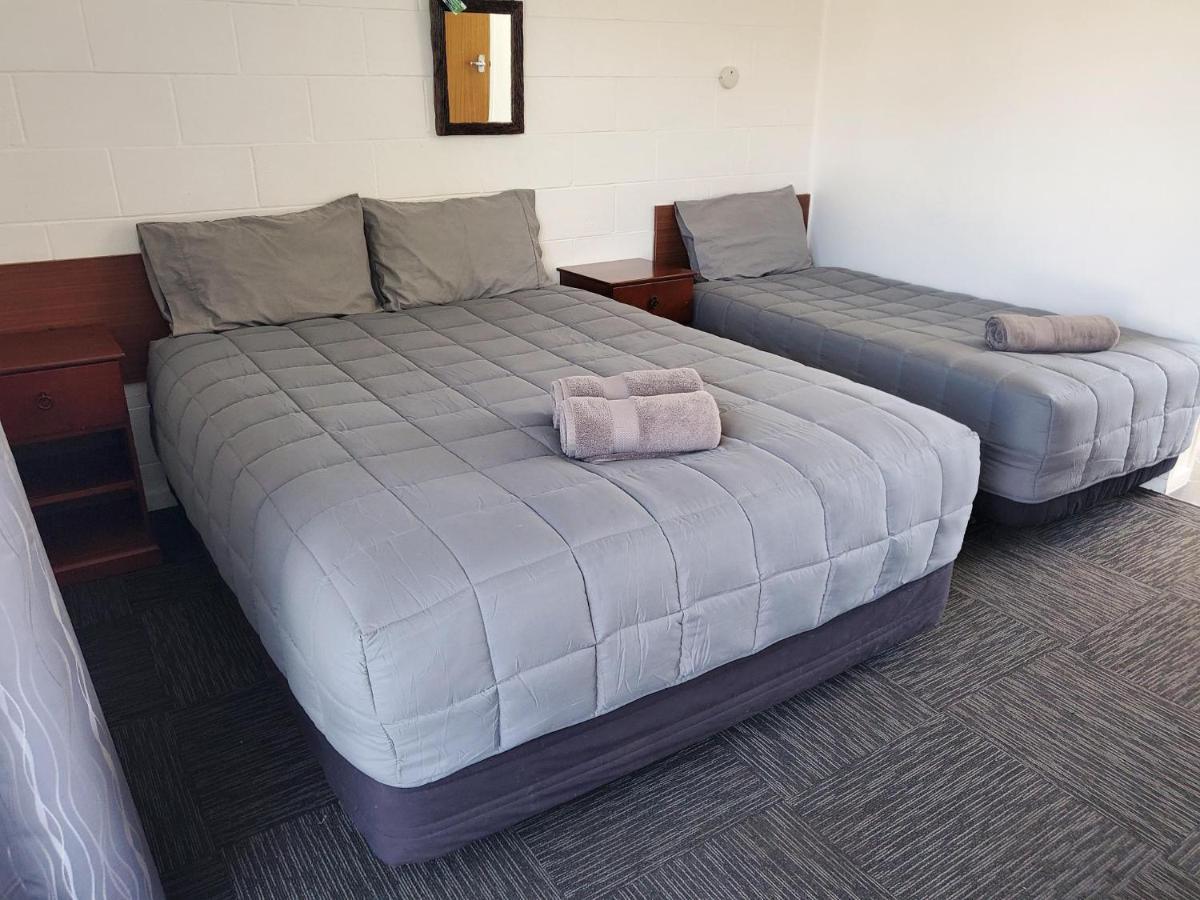 Brooklyne Motel Sanson ภายนอก รูปภาพ