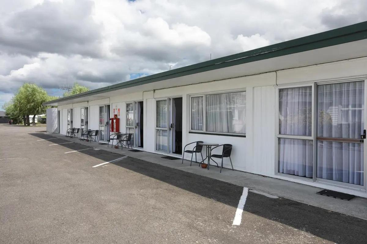 Brooklyne Motel Sanson ภายนอก รูปภาพ