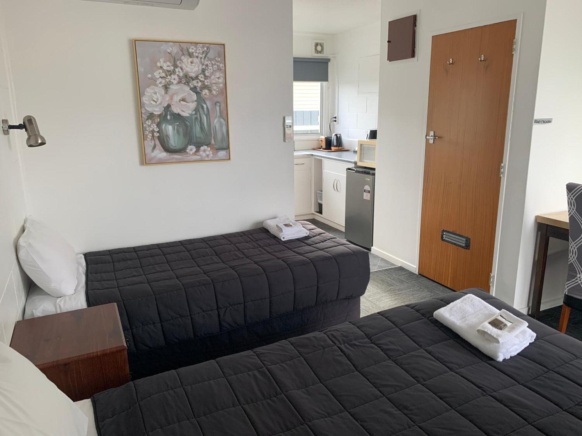 Brooklyne Motel Sanson ภายนอก รูปภาพ